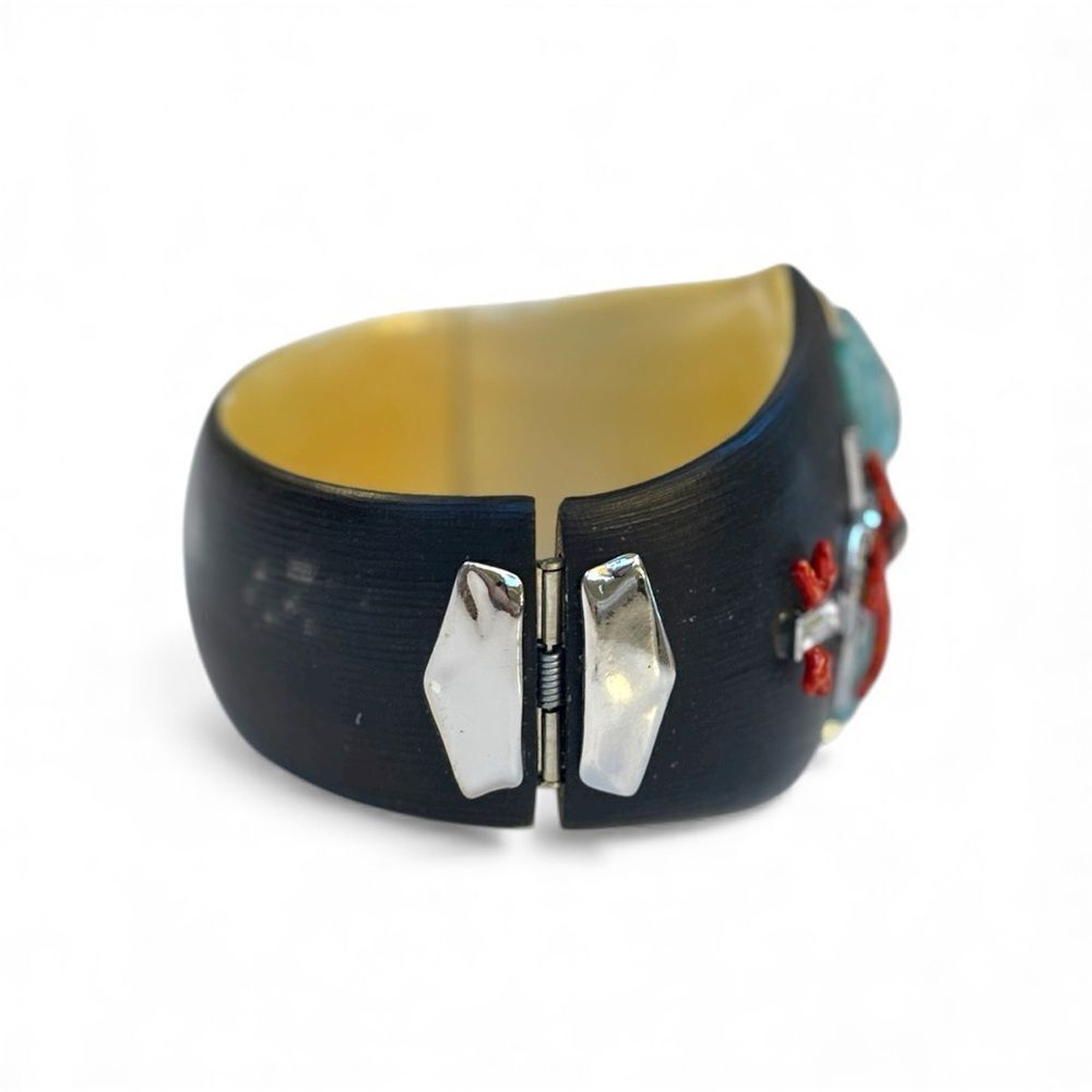 Alexis Bittar Coral Deco Hinged Bracelet - Picture 4 of 10